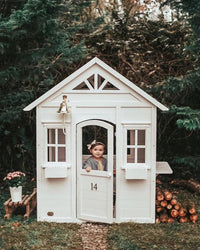 WOODEN PLAYHOUSE Furniture Lucy & Me